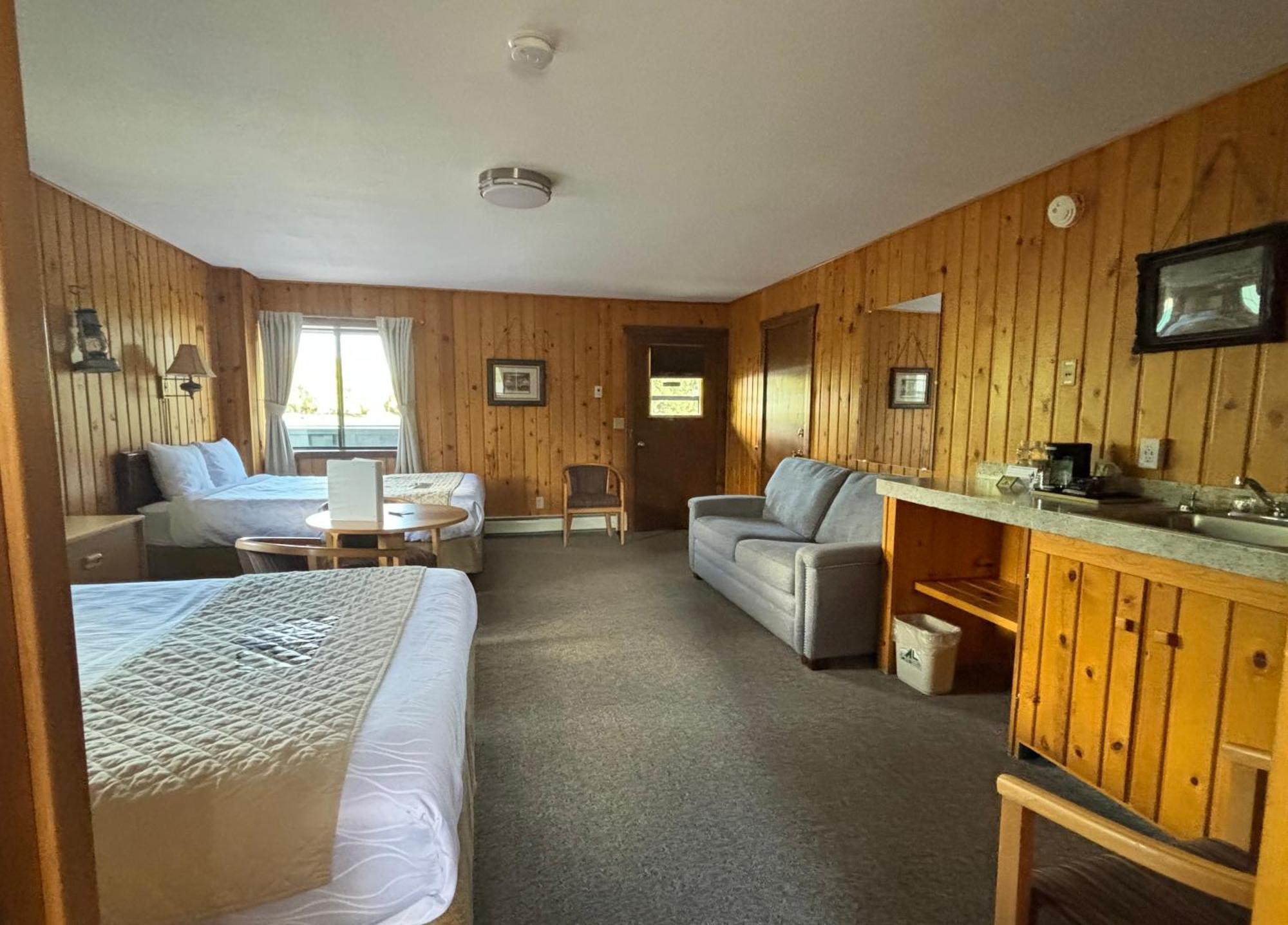 Alpine Lodge Ред-Лодж Екстер'єр фото